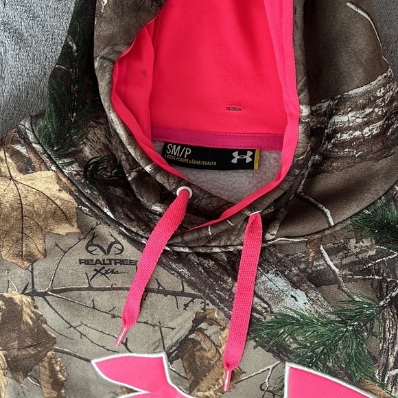 Small Under Armour Realtree Camo sweatshirt - Picture 2 of 4